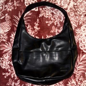 Black Faux Leather One Strap Shoulder Purse